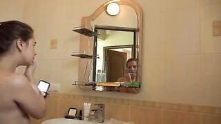 A mature woman has sex with herself by her own desire early in the morning