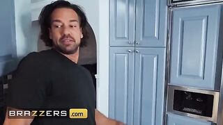 Phoenix Marie cheats on her husband with his old friend