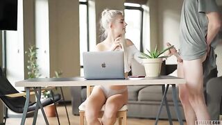 Eva Elfie was creampied during a zoom class for cute girls