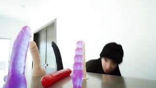 I get my ass and pussy fucked by the neighbor's dildos until I squirt