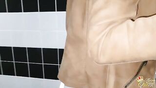 Babe fucked with a guy in the toilet public room