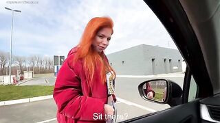 A stranger opened her mouth to a guy in the car in public place