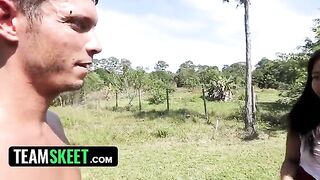 Worker caught a beauty with a big ass in the garden