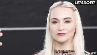 The pretty babe Marilyn Sugar is throwing herself in front of a huge cock