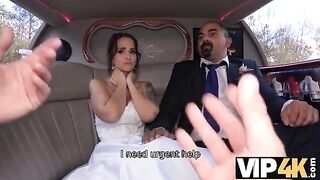 Hot bride allows husband to watch her getting anal in the limo