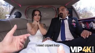 Hot bride allows husband to watch her getting anal in the limo