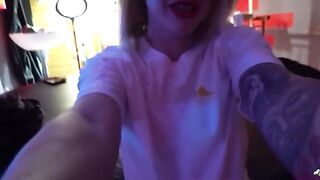 Masturbating while watching actors playing - Wet Kelly