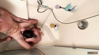 A tight ass gets gapped after intense anal sex in the shower