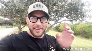 A woman agreed to sex with me in the park for money