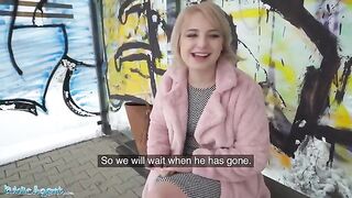 Short hair blonde picked up for quick public sex