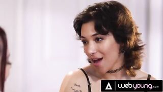 A romantic night for the stunning Brooklyn Gray with her girlfriend
