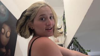 The girl preferred to take a cock instead of money in her house