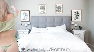 Blonde pussy fucked on St. Patrick's Day in a passionate scene