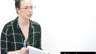 Two research students Melody Marks and Adria Rae tried a new way to focus