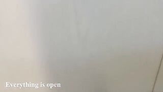 A cool MILF with a great body has sex in both holes