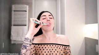 Woke up with a stranger and got fucked with a cum in pussy