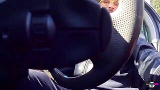 Amateur cock sucking with Italian dialogues that don't make any sense, a true puzzler!