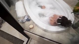 Stepbrother invited a girl to share the bathroom, but under certain conditions