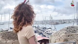 I invited a girl to my boat, she gave me an incredible blowjob