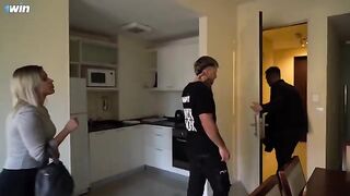 Villa Anderson tastes houses with her ass - intense anal experience