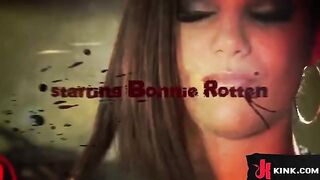 Hardcore anal sex and bondage with a 19-year-old star