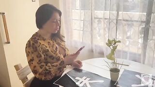 A big ass waitress gets double cream in a steamy encounter