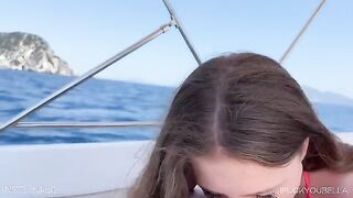 A young girl has sex on the yacht with a friend, not her boyfriend