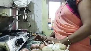 Two guys fucked the Indian girl in a steamy Mumbai encounter