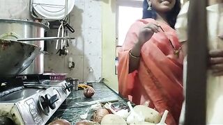 Two guys fucked the Indian girl in a steamy Mumbai encounter
