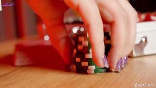 I lost my ass in poker to Sia Siberia's daring bid