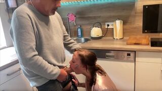 The husband did not notice when his wife was fucked right in front of her