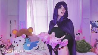 Raven discovers StarFire’s toys and plays around with them