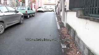 An Italian MILF gets fucked in the ass for 1000€, amazing!