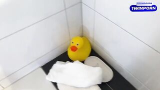 The stepson was caught jerking off by his stunning stepmom in the bathtub