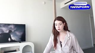 My step-sister seduced me with her big boobs and green eyes