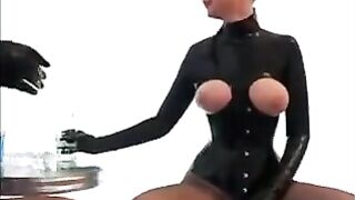 Beautiful lesbians in latex tried to fuck without using their hands