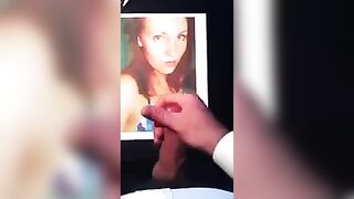 The photo shooting ends with a blowjob for the photographer in this hot vid