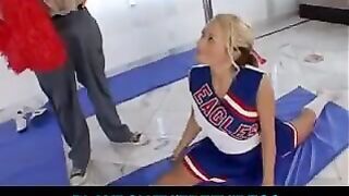 A girl with gymnast’s body has awesome sex while sitting on a twine