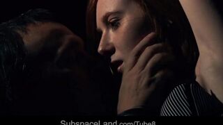 The pretty girl was raped in a dark room