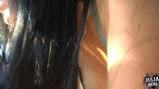 Girl made a blowjob right in the car, POV style