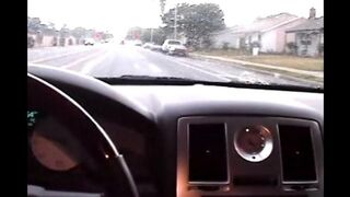 Nikki made a blowjob right in the car, it was risky