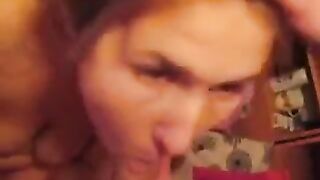 She took a guy’s cock in her mouth and received a cumshot