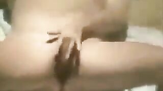 The girl masturbates on the beach and was recorded by a hidden camera