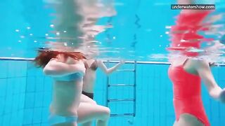 Nude girls at the pool, captured by a sneaky camera
