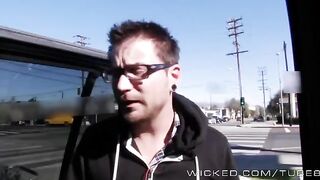 A cunning guy found a way out of divorce