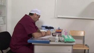 The doctor used a special tool to extend the girl's pussy