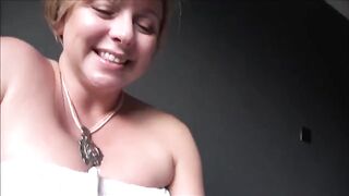Hot milf shows the way, how to enjoy life - PPRNo