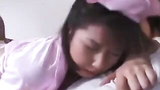 He washed the dick from the vagina and made cumshot