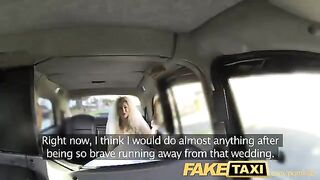 The bride met a taxi driver and changed her clothes with him