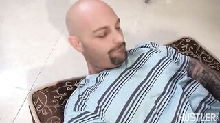 Nurse with big natural tits helps the patient to experience his first sex